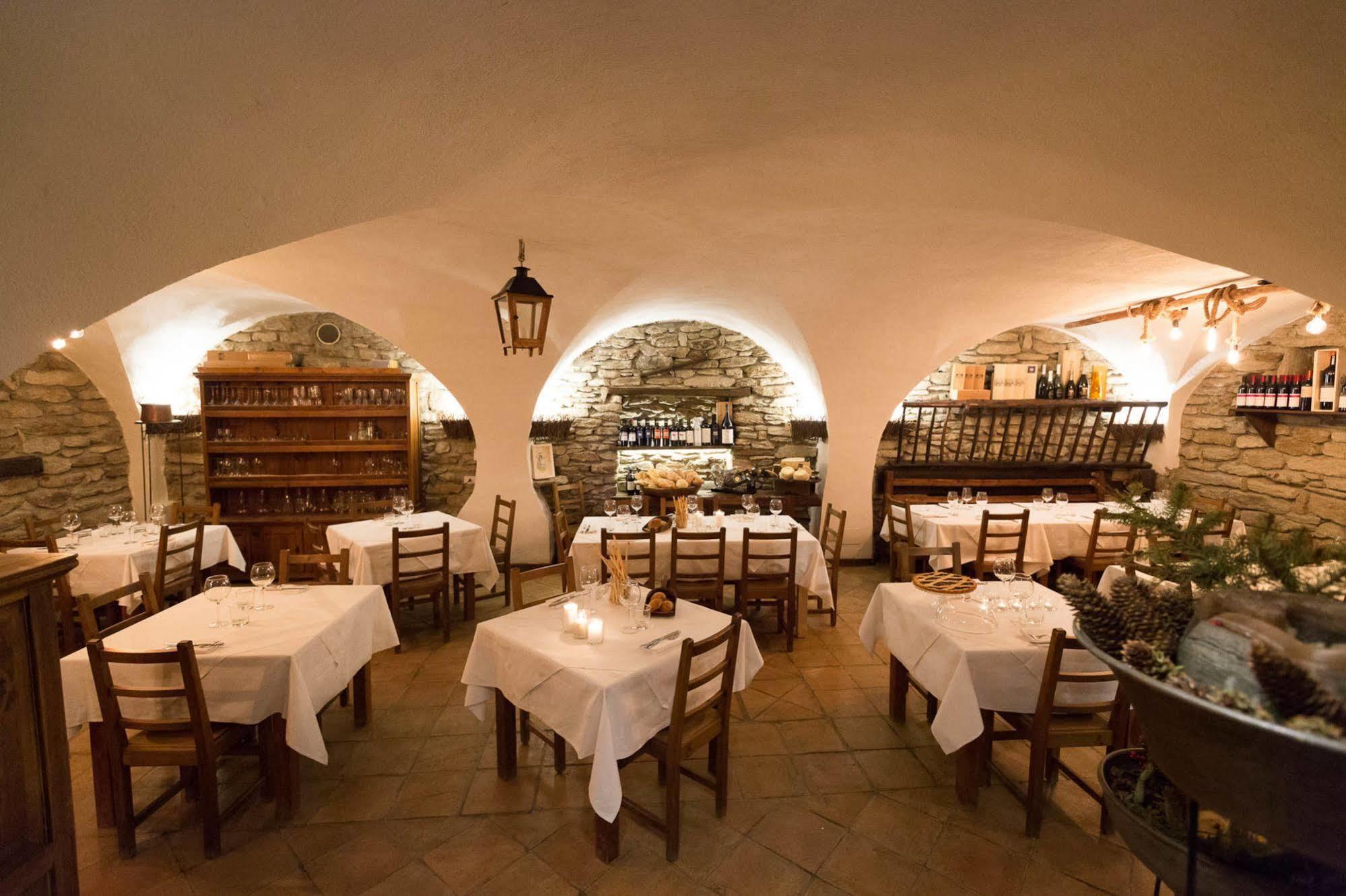 Locanda Alleve Hotel Ristorante Pragelato Buitenkant foto